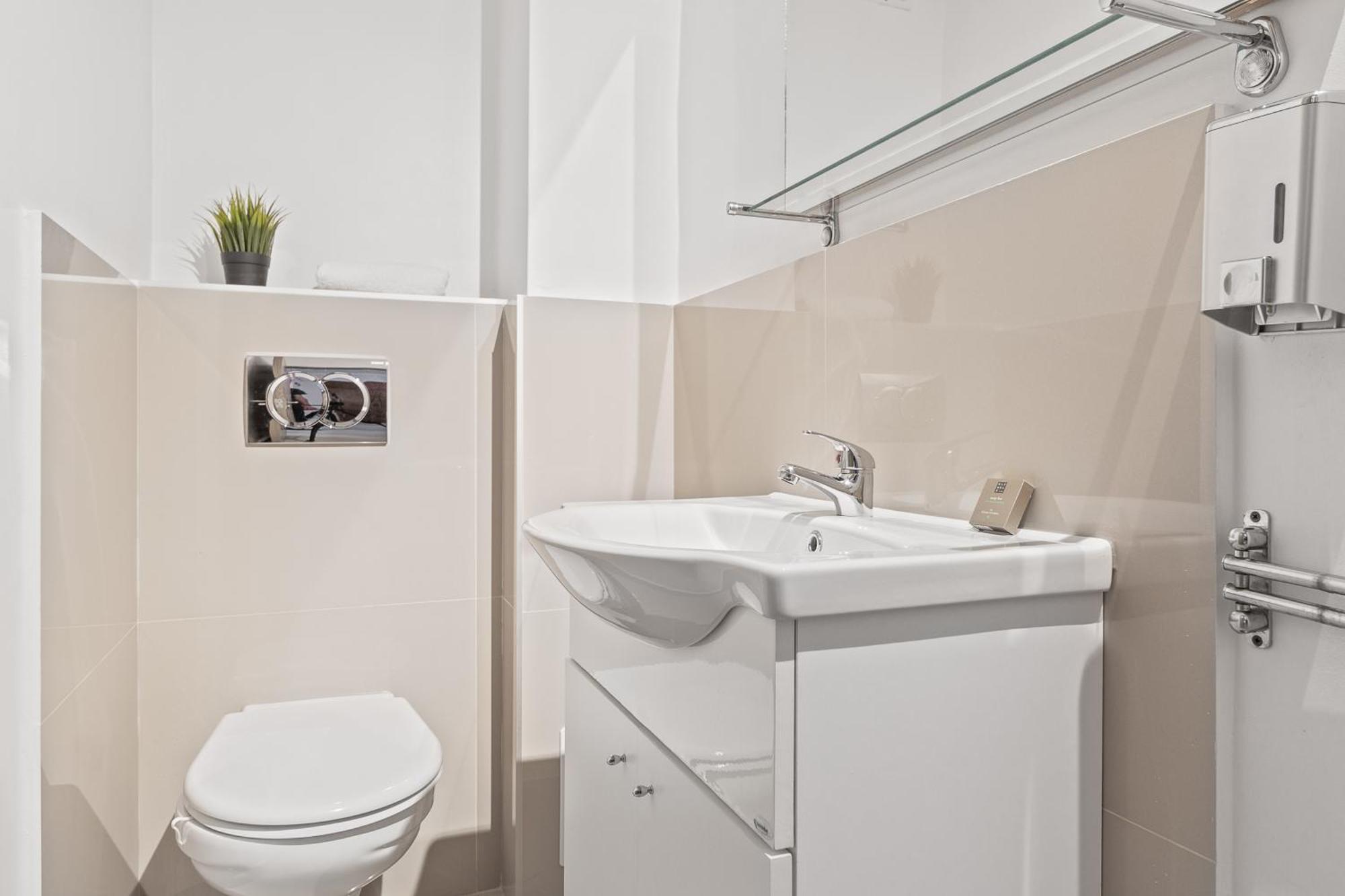Apartament Helena Oradea Buitenkant foto