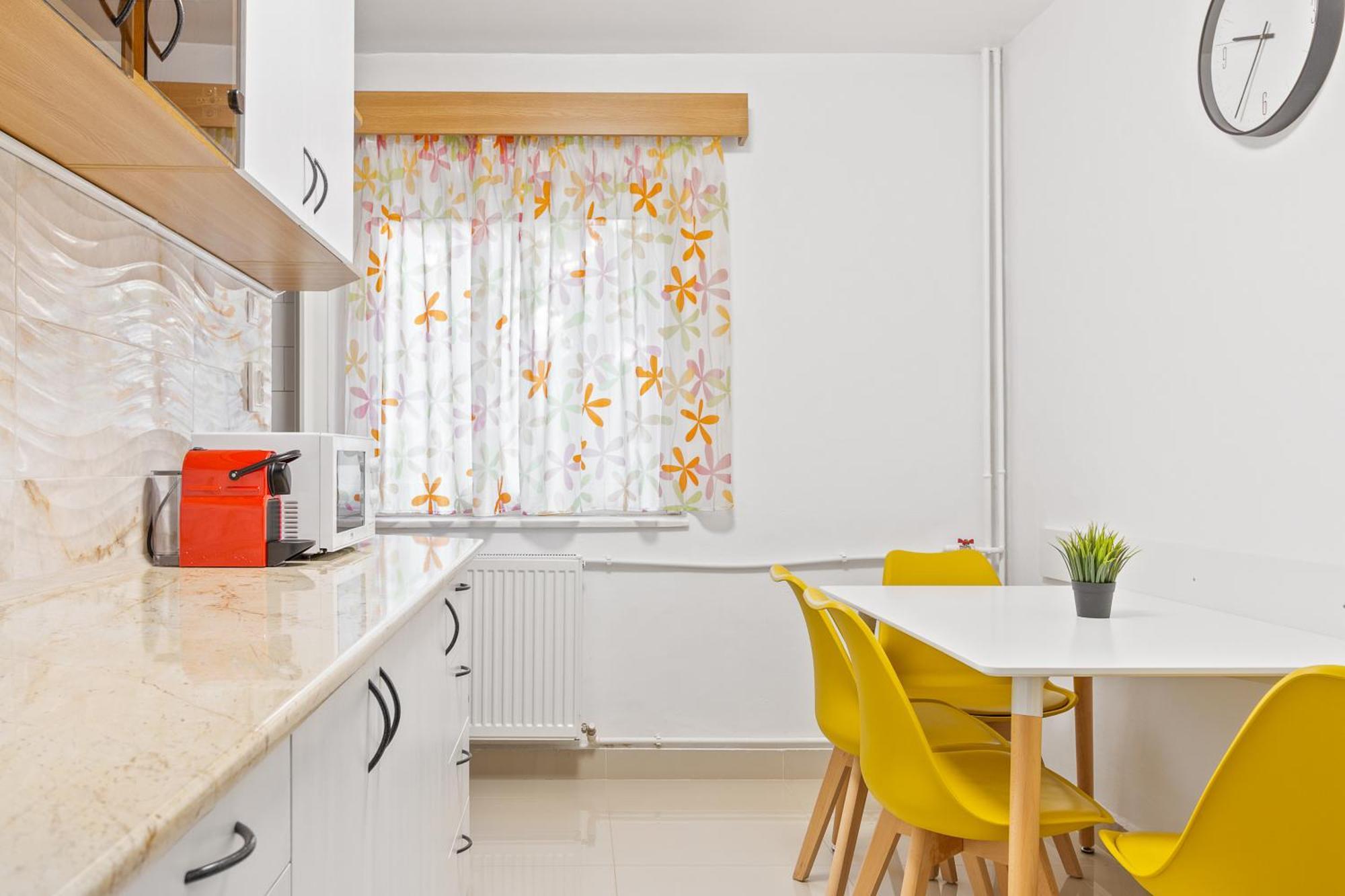 Apartament Helena Oradea Buitenkant foto